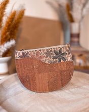 Load image into Gallery viewer, Bo Zip Wallet - Jazmín Print & Batata