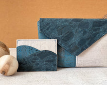 Load image into Gallery viewer, Yunque Card Wallet - Oleaje