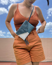 Load image into Gallery viewer, Yaya Belt Bag - Oleaje Multi