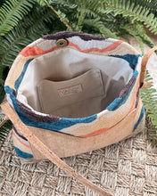 Load image into Gallery viewer, Montañita Crossbody - Natural & Winikunka