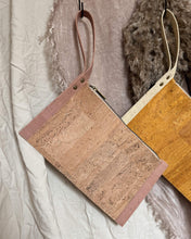 Load image into Gallery viewer, Tanama Wristlet - Natural & Guava