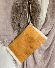 Load image into Gallery viewer, Tanama Wristlet - Mangó & Limón