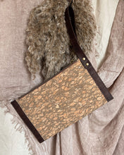 Load image into Gallery viewer, Tanama Wristlet - Gemstone & Café