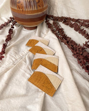 Load image into Gallery viewer, Yunque Card Wallet - Sunrise