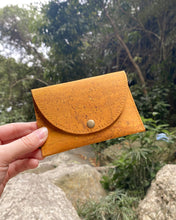 Load image into Gallery viewer, Karaya Snap Wallet - Mangó