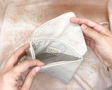 Load image into Gallery viewer, Yaya Loop Wallet - Natural